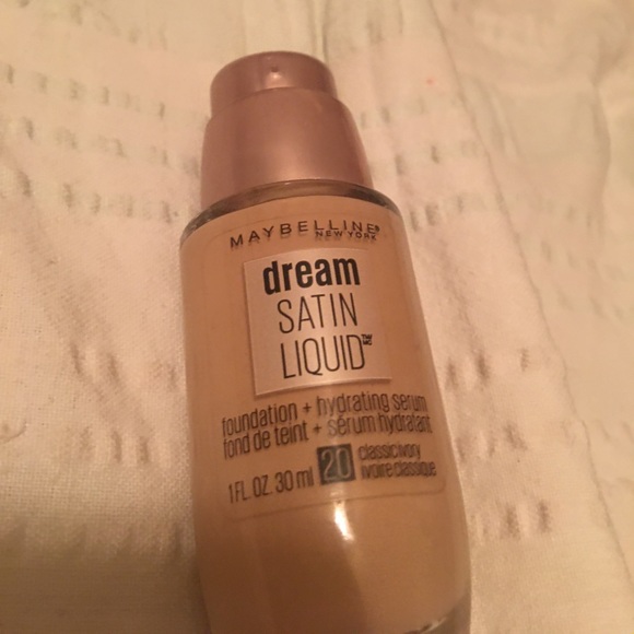 Makeup - Picture 6 of 10